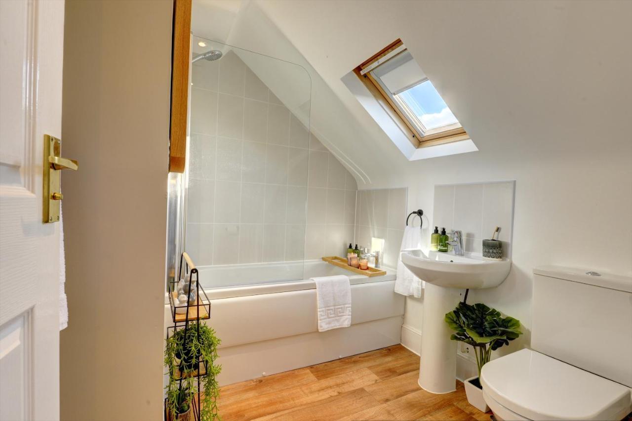 Regency Nest By Spa Town Property - Stylish 3 Bedroom Apartment On 2 Floors, Central Leamington Spa Exterior photo