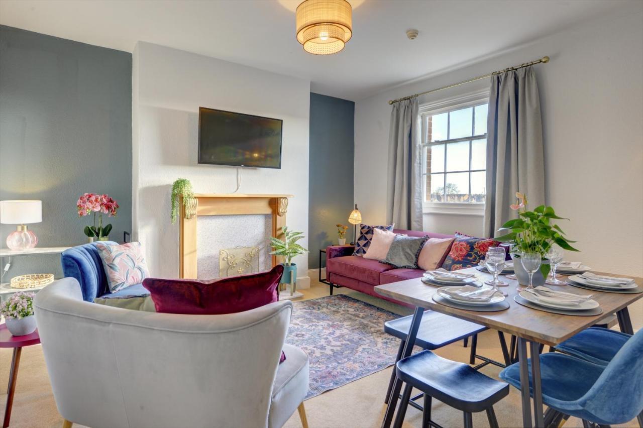 Regency Nest By Spa Town Property - Stylish 3 Bedroom Apartment On 2 Floors, Central Leamington Spa Exterior photo