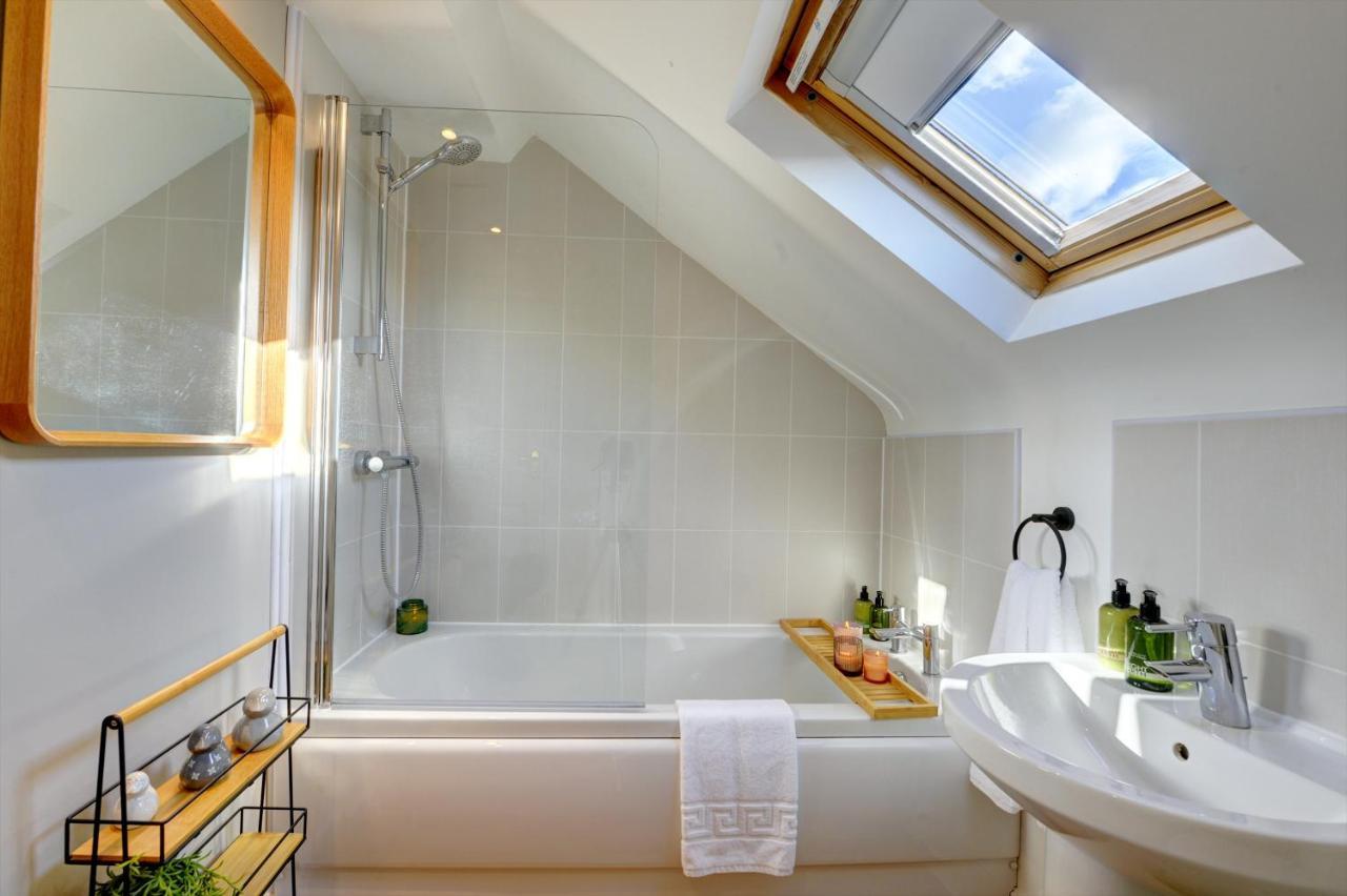 Regency Nest By Spa Town Property - Stylish 3 Bedroom Apartment On 2 Floors, Central Leamington Spa Exterior photo