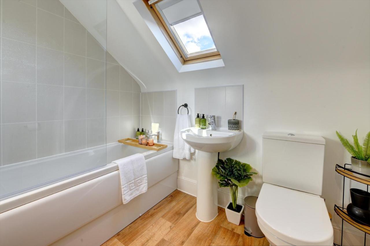 Regency Nest By Spa Town Property - Stylish 3 Bedroom Apartment On 2 Floors, Central Leamington Spa Exterior photo