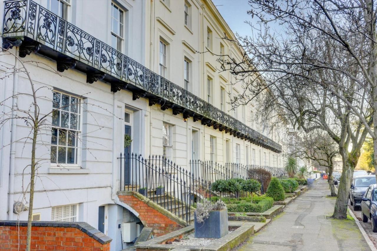 Regency Nest By Spa Town Property - Stylish 3 Bedroom Apartment On 2 Floors, Central Leamington Spa Exterior photo